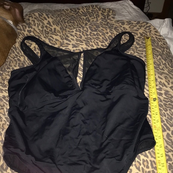 TIME & TRU size 1X 16w - 18wOne piece sheer top V- back slightly padded - Picture 7 of 16